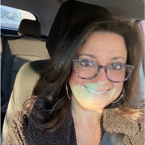 Meet your Posher, Rose